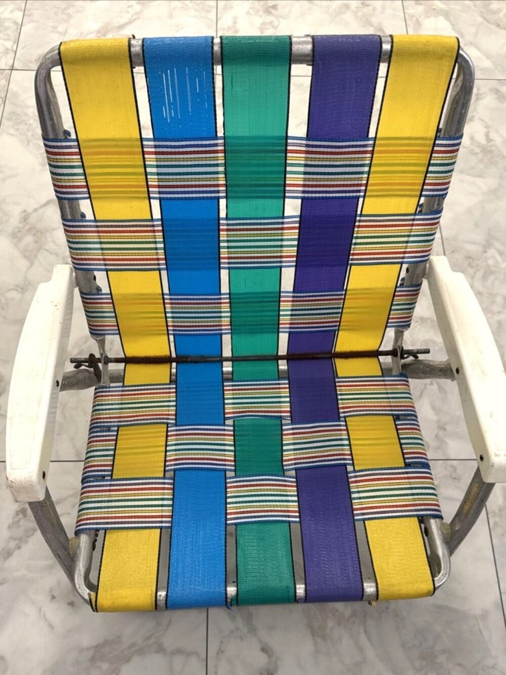 Vintage Aluminum Webbed Folding Lawn Chair Beach Retro Rainbow Blue Yellow Red